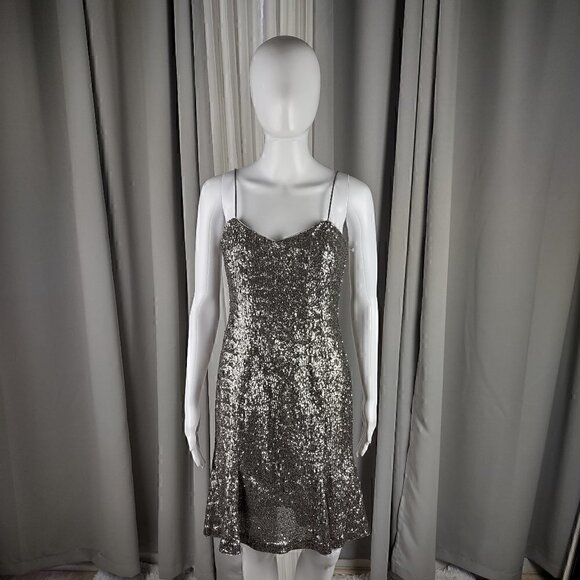 Banana Republic L’wren Scot Silver Sequin Wiggle Cocktail Dress Size 6P (NWT) - Picture 2 of 15